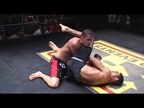 18 David Pakele vs Elijah Young : Hawaii MMA