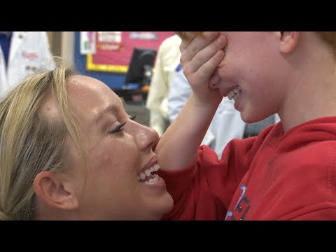 WATCH: Army mom surprises her 5th grader at school