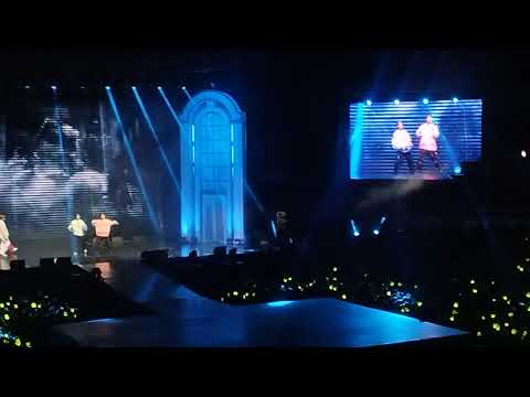 03262023 WayV - Intro + Kick Back @ Phantom in Manila (fancam)