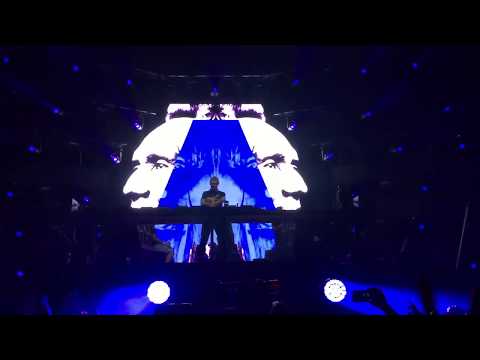 Armin van Buuren - Great Spirit vs Wait 4 It Live at ASOT 900 Mexico (60 Fps)