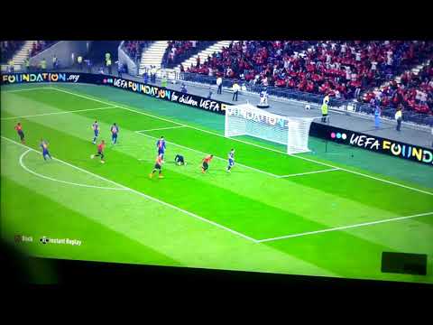 How to protect the ball from defenders before shooting FIFA 19