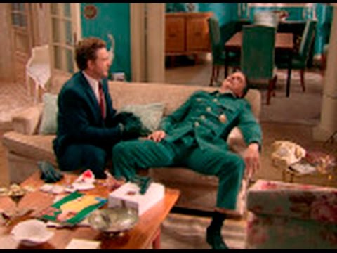 Tomás se envenena para salvar a Adela y a Loli