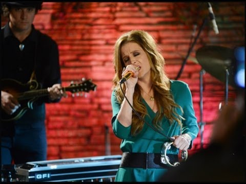 Lisa Marie Presley Returns to Memphis