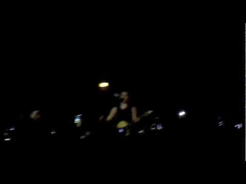 30 seconds to mars - Zenith Paris 11/11/11 - Jared dans les gradins