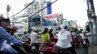 preview picture of video 'Bike riding vietnam HCMC ho chi minh city district 3'