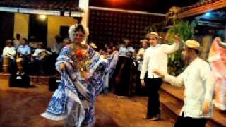 preview picture of video 'ALEXANDRA MERCEDES VARGAS BENAVIDES, REINA DEL FESTIVAL NACIONAL DE LA MEJORANA'
