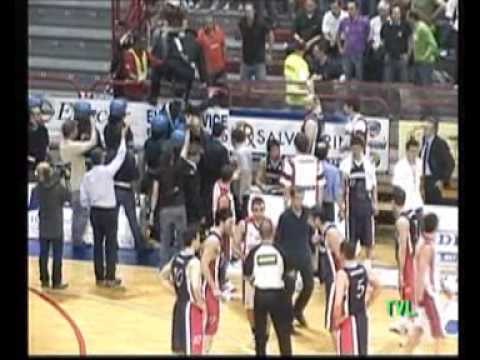 Mario Boni, espulsione e tensione a Pistoia (playoff)