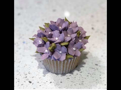 How to make a Realistic Buttercream Frosting Hydrangea