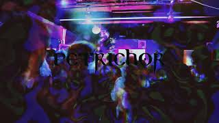 My Oblivion but you&#39;re tripping on LSD at a dive bar