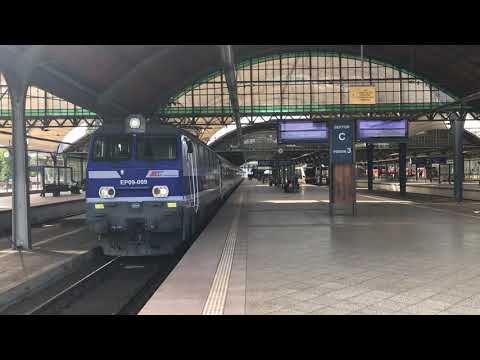 EP09-009 z pociągiem 8310 MATEJKO opuscza Wrocław Gł.
