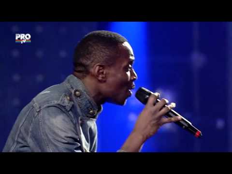 Michel Kotcha si Tobi Ibitoye cu Smiley - Acasa