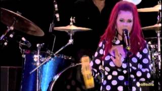 B-52&#39;s Whammy Kiss Rewind 2013