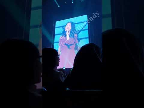 [191228][4K] IU(아이유) - Good Day(좋은 날)  IN JAKARTA day 1 @Love Poem