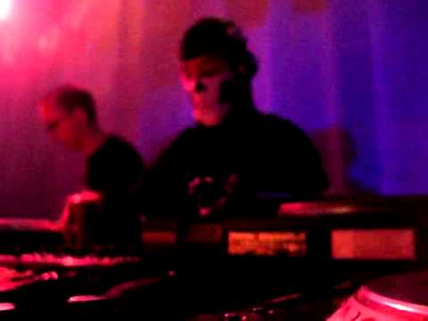 Bonehead: Playing electro music in the SPEEDCORE room at Ik Ben j [HQ]