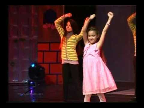 06 Mihaela Joncevska TRA LA LA KIDS 2013 Zeleni volsebnici