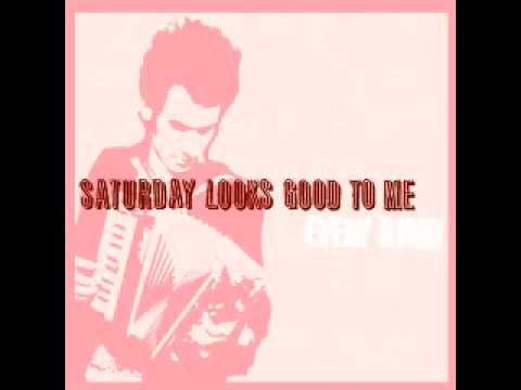 Saturday Looks Good To Me - The Girl's Distracted [OFFICIAL AUDIO]