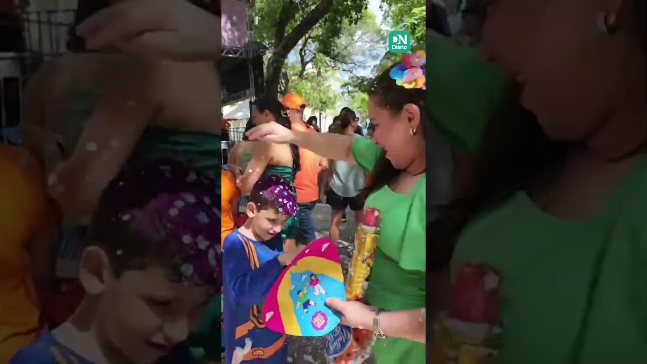Imagem da notícia: Carnaval no Passeio Público tem mini-heróis, princesas e 'chuva' de confete; fotos
