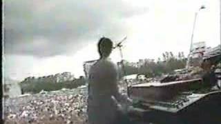 HOW WE LIVE - WORKING GIRL LIVE