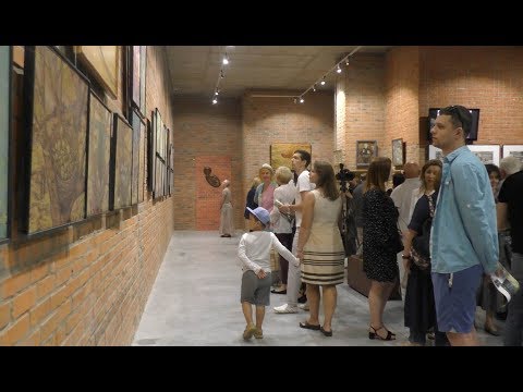 У Луцьку відкрили унікальний музей - YouTube