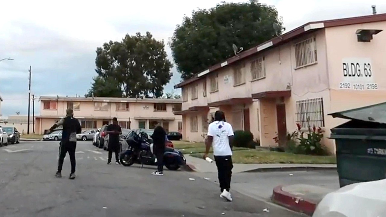 EXPLORING LOS ANGELES NOW DEMOLISHED WORST HOUSING PROJECTS / JORDAN DOWNS
