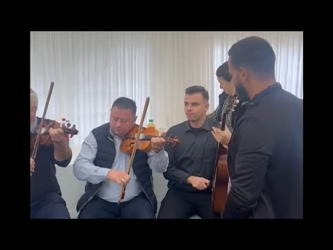 Cetera îi alinare la omu cu supărare 🎻🎸🔝
