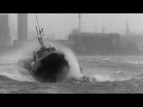 Abwärts - Ich seh die Schiffe den Fluss herunterfahren * Clip*