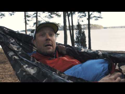 Nuku yö ulkona - Peltsi innostuu laulamaan!