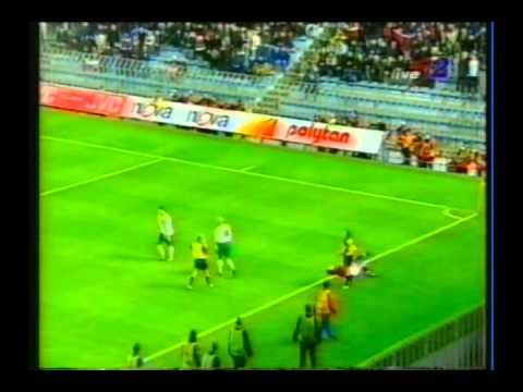 2001 (October 6) Czech Republic 6-Bulgaria 0 (World Cup Qualifier).avi