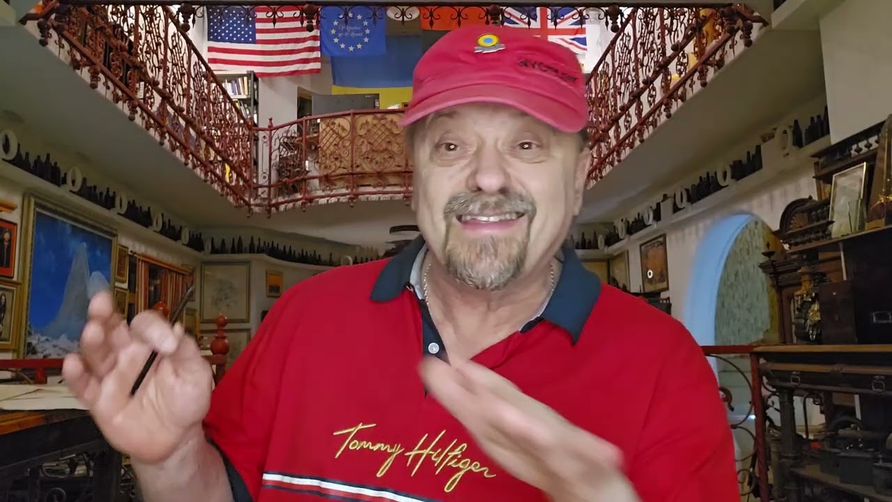 СССР жив в Зеленском и в Путине, хотя он издох З4 года назад. Это его строят в Р