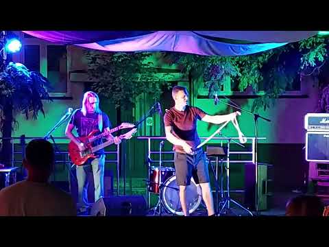 ILUZJUM  cały koncert (Krzysztof pARTyzant Toczko)