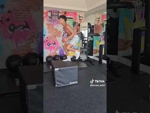 Ferran's push-ups are insane🤯🔥🔥#royaltyfamilyshorts