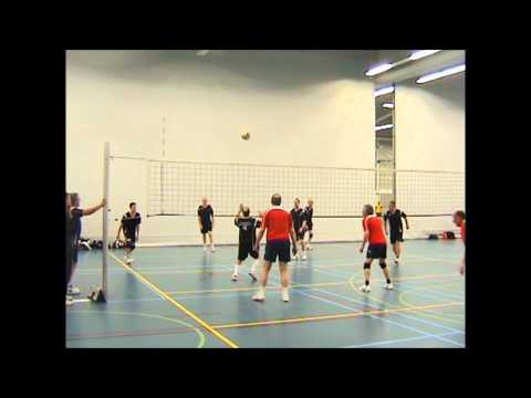 Wedstrijden 15-02-11 20u30 velden 1, 2, 3 en 4.wmv