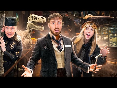 HIDE and SEEK ALONE in the MUSEUM with @tomatolix, @fibii and many more!