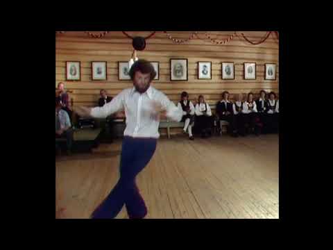 Norwegian folk music and dance: Halling (dancing with haringfele)