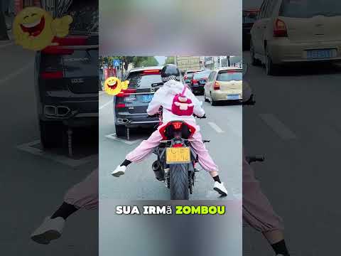 Era Troppo Bassa per Guidare una Moto, Ma Quello che Ha Fatto Dopo è Incredibile! 😂🏍️