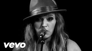 ZZ Ward - 365 Days (Live at the Troubadour)