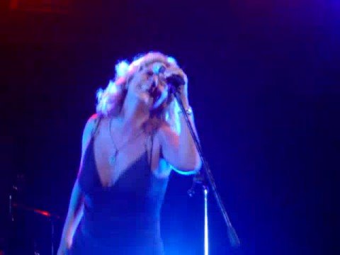 SANDRA IN ATHENS 5 (23-7-2008)