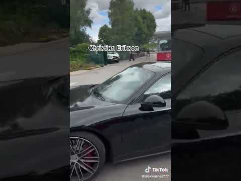 MAN UTD PLAYERS LEAVING TRAINING IN LUXURY CARS! #shorts #football #manutd #mufc #manutdplayers