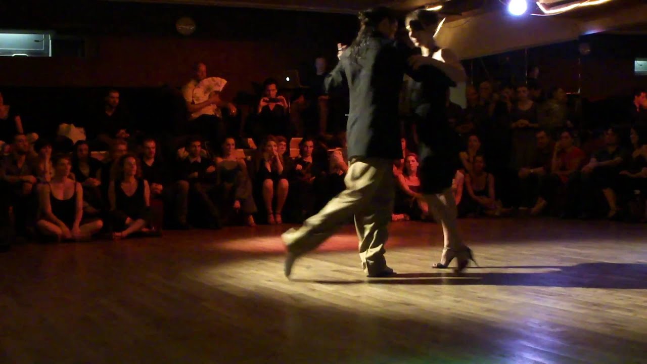 Enzo Hoces et Aurore Chadoin - Tango 1/4 - Le Colectivo, Paris, Octobre 2010.