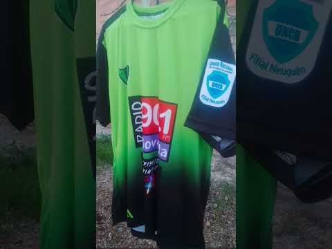 El club Unión de Villa Regina, Rio Negro, lleva nuestro escudo en su camiseta