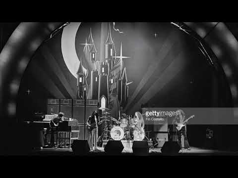 Rainbow - Shadow of the Wizard 1976