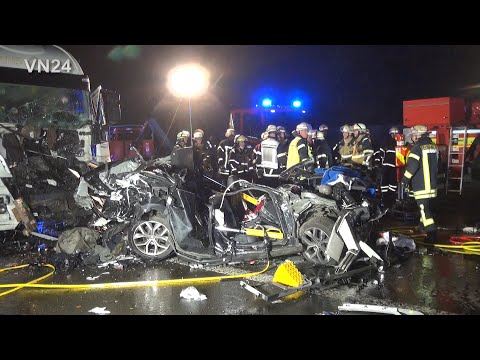 02.12.2022 - VN24 - Nach Horror Unfall auf A1 - Teil 2 - Die Bergung und Reinigung