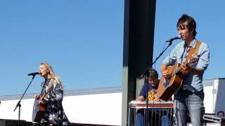 &quot;EVERYWHERE&quot; Mo Pitney from Kickin Up Kountry music festival in Karlstad Mn June 10, 2017