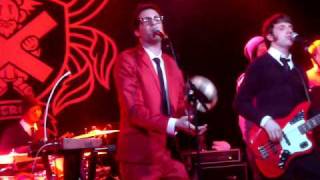 Mayer Hawthorne Performing "One Track Mind" Live