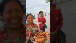 Buying everything from a street food vendor 🇰🇭 Full video on YouTube soon #phnompenh #cambodia