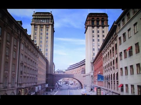 Walking on Kungsgatan, Stockholm (view from three bridges)
