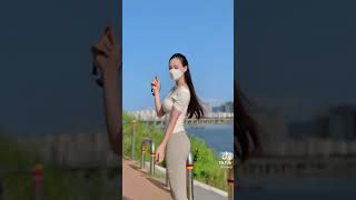 麦わら帽子はないけどゆらりと揺れる　#shorts  #紳士向け  #running #river