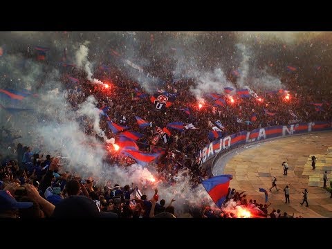 "IMPRESIONANTE ALIENTO Y AGUANTE DE LOS DE ABAJO U de Chile vs U de Concepción" Barra: Los de Abajo &bull; Club: Universidad de Chile - La U