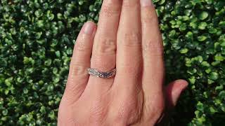 An 18 carat white gold diamond ring