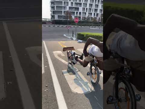 Only in South Africa will you see a bicycle hitting a rollback! 🇿🇦🚲#bmxplus #bicycle #bike #